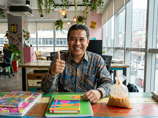 Friendly Malaysian Uncle Landlord